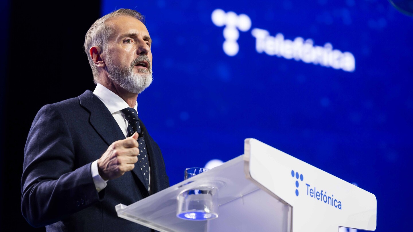 Marc Mutra, Telefonica